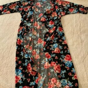 Small - LuLaRoe Shirley Kimono